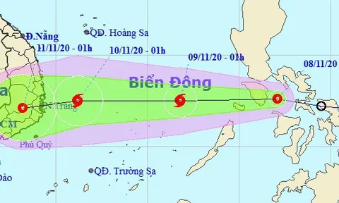 Biển Đông tiếp tục hứng bão ngày 9/11